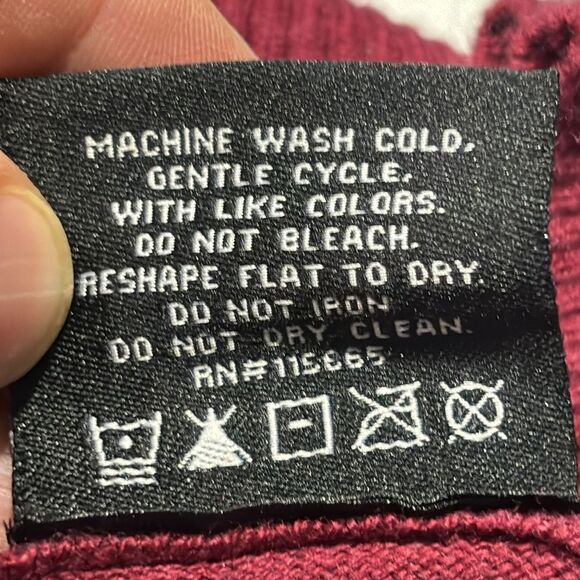 Harry Potter | Women’s Gryffindor Logo Burgundy Pullover Knit Sweater - Picture 12 of 13